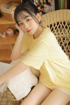 八重神子去内奖励旅小女孩